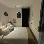 Comfortable & Peaceful Apartment - Paris Quartier Latin - Newly Renovated
