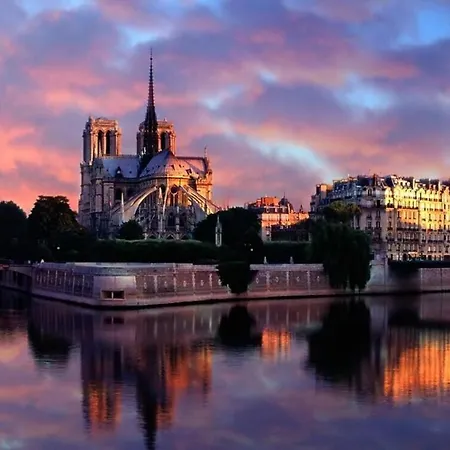 Apartment Comfortable & Peaceful Apartment - Paris Quartier Latin - Newly Renovated Paris