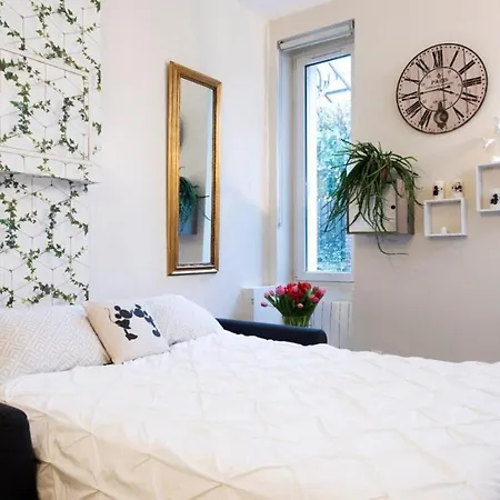 Apartment Comfortable & Peaceful Apartment - Paris Quartier Latin - Newly Renovated Paris