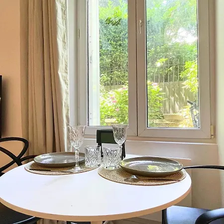 Comfortable & Peaceful Apartment - Paris Quartier Latin - Newly Renovated Apartment